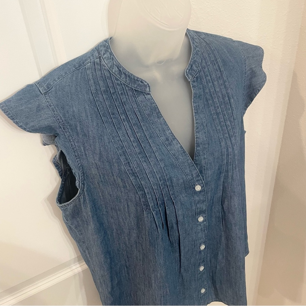 Tommy Hilfiger Chambray Flutter Sleeve Button Dow… - image 6